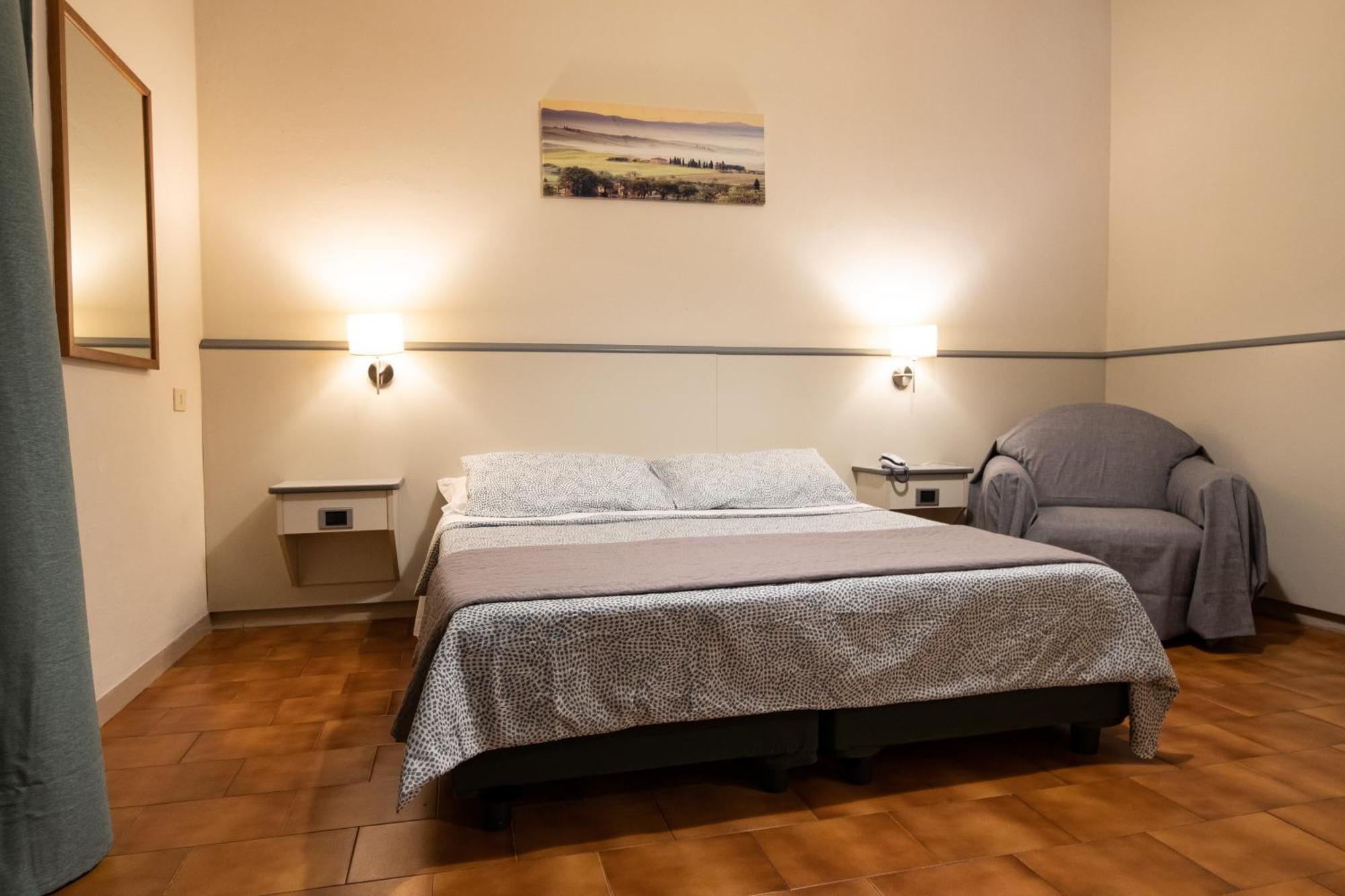 Hotel Ai Tufi Сиена Экстерьер фото